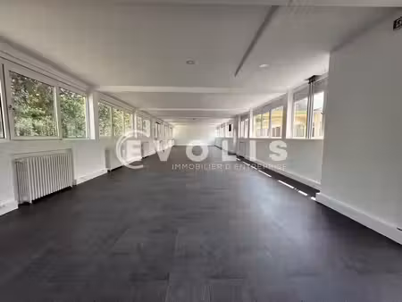 location bureaux nanterre 92000 210m²
