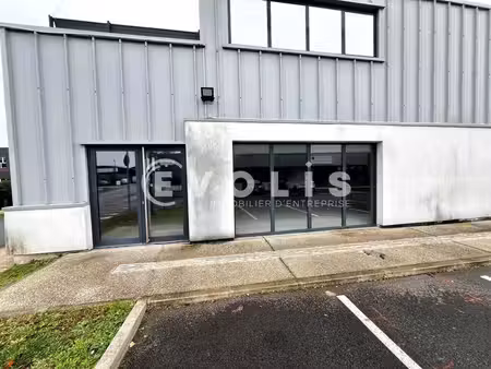 vente commerce fontenay le vicomte 91540 81m²