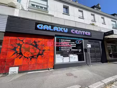 vente commerce lorient 56100 180m²
