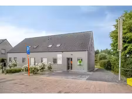 appartement te koop in roeselare met 2 slaapkamers