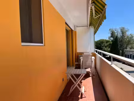 location appartement 1 pièce 20m² le lavandou 83980