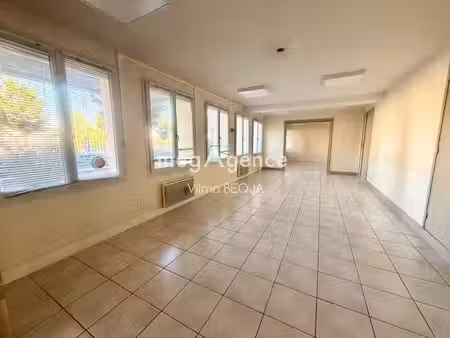vente locaux professionnels 4 pièces 169 m² à sens (89100)  267 000 €