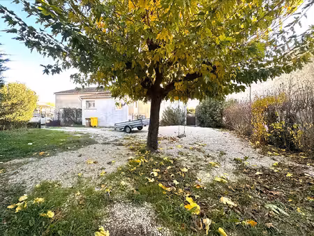 maison t3 avec jardin et véranda