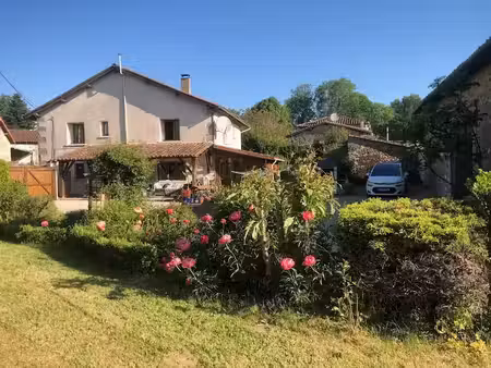 vente maison 6 pièces 135 m² à mazerolles (16310)  231 000 €