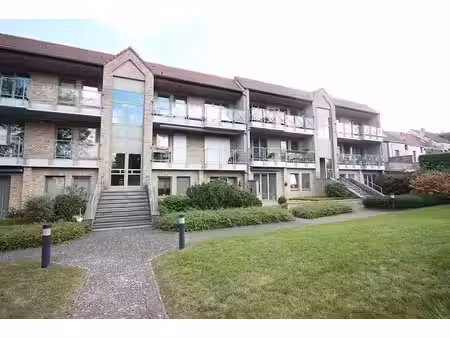 appartement avec grande terrasse - vue sur le jardin commun