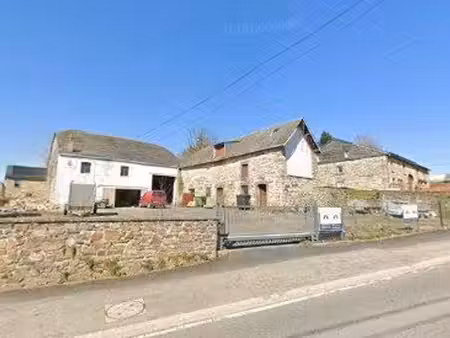 maison en pierres du pays - entièrement à aménager