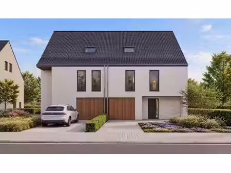 nieuw te bouwen woning in half open verband met ruime zui...