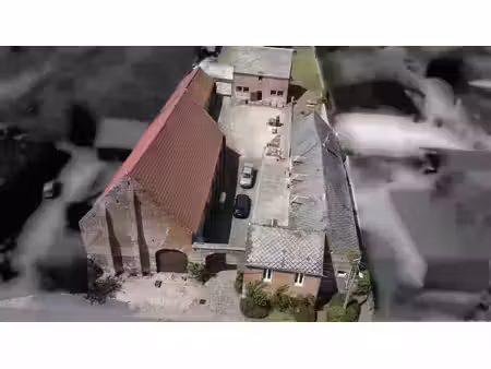 ferme à restaurer sur et avec 28 ares 89 de terrain