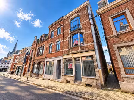 maison 3 façades avec 3 chambres au coeur de herve