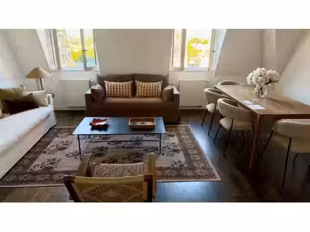 exclusivité - neuilly mairie - dernier étage - appartement duplex deux chambres en parfait