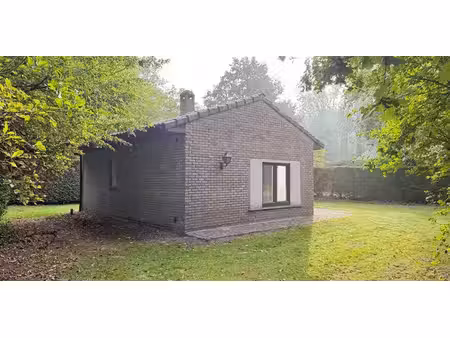 chalet à louer à sint-kwintens-lennik pour € 575 avec 1 chambre à coucher