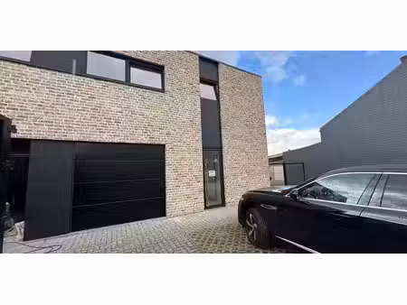 maison à louer à booischot pour € 1.600 avec 4 chambres à coucher