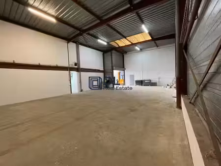 location entrepôt neuilly-plaisance 93360 275m²