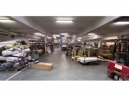 bâtiment d’entreprise à louer à ingooigem pour € 2.000