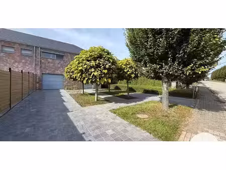 maison à louer à borsbeke pour € 1.400 avec 3 chambres à coucher