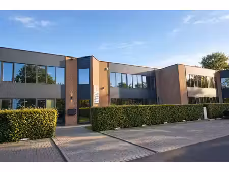 kantoorruimte van 122 m2 op het kennedypark