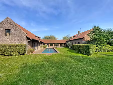 maison de luxe à vendre à deûlémont