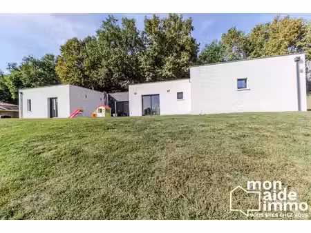 a vendre entre particuliers. magnifique maison de plain-pied 135