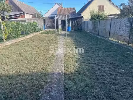 maison de 86 m2 au calme avec beau terrain