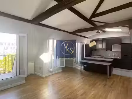 location appartement 3 pièces 68 m² à paris 16ème (75016)  2 400 €