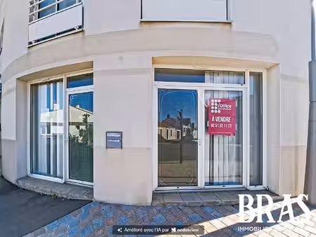 local commercial les sables d olonne 33 m2
