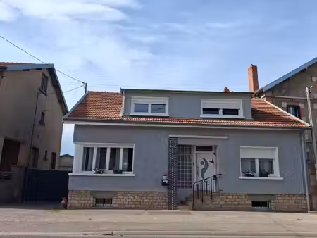 maison rénovée plain pied f5 de 110 m2 jardin terrasse