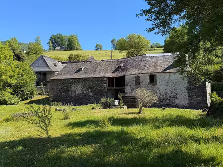 maison avec dépendance attenante a rénover entiérement 09800 villeneuve
