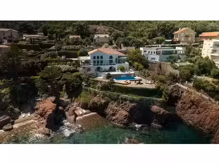 vente villa 14 pièces 446 m² à theoule-sur-mer (06590)  13 500 000 €