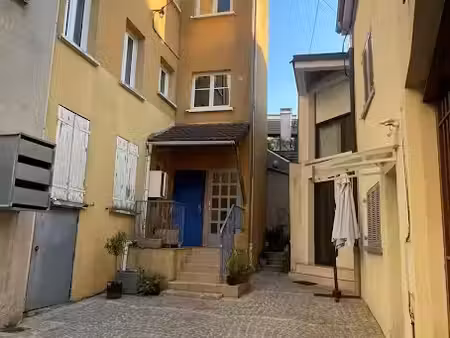 vente appartement 1 pièce 33 m² à verrieres-le-buisson (91370)  165 000 €