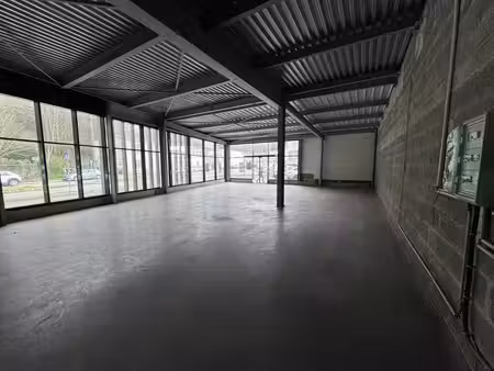 local commercial à louer