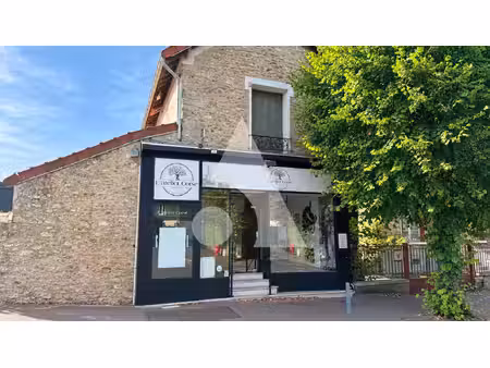 local d'activité mennecy