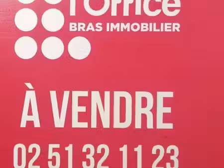 nieul le dolent  ensemble immobilier à rénover!