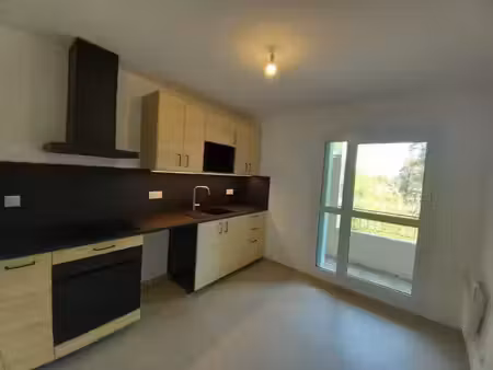 location appartement 3 pièces 71 m² à saint-laurent-nouan (41220)