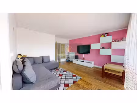 appartement à louer le pecq 90 m2 avec balcon et parking