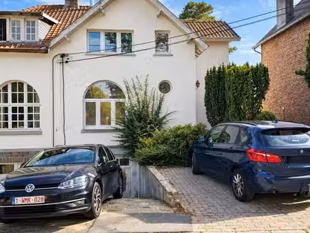 belle maison rénovée avec jardin plein sud à genval - garage