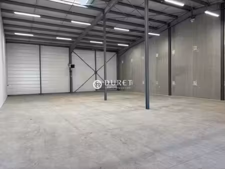 location local commercial