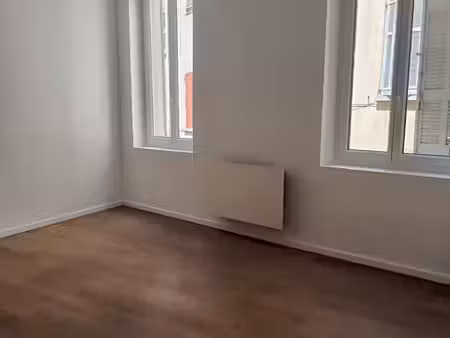 appartement duplex 2 pièces neuf dans une maison de village du centre ancien de callas
