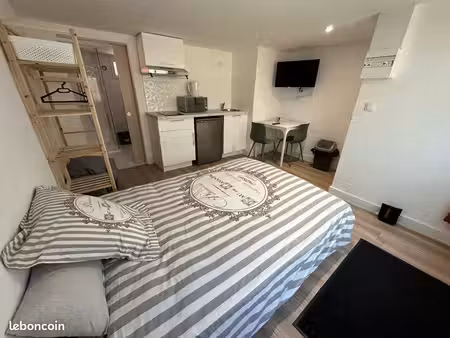 très beau studio meublé & neuf avec terrasse