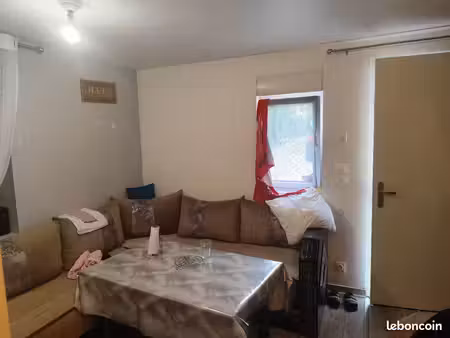 appartement f2 rez de chaussée de 34 m² proche rer b