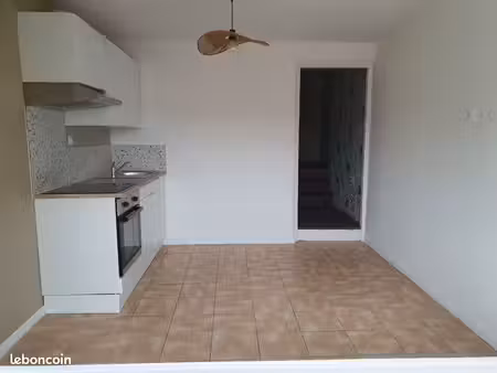 location appartement plus garage