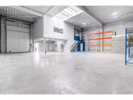 surface industrielle à louer à rue des sablieres 45 mont-saint-guibert (vbe73684)