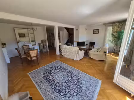 maison de luxe à vendre à fourqueux