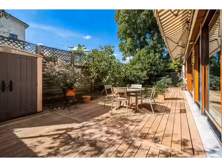 boulogne nord - parchamp - bel appartement familial avec jardin et terrasses.