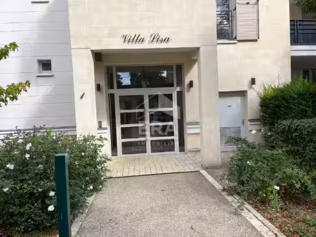 appartement standing villepreux 2 pièce(s) + parking