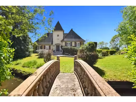 propriete à vendre à antully avec terrain de 4577 m2