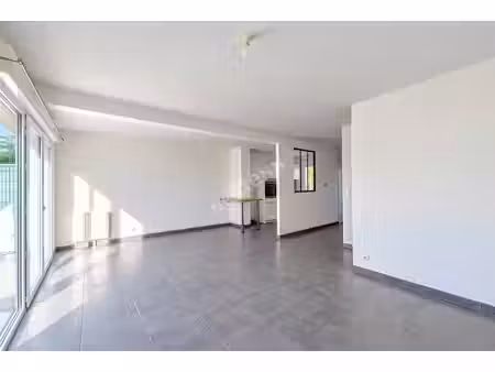 maison chavagne 3 chambres / 93m²