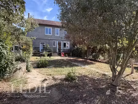 maison de ville avec garage et jardin clos