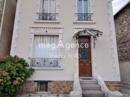 charmant pavillon de 1926 – quartier résidentiel recherché – terrain de 384 m²