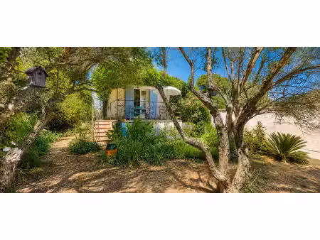 à vendre – maison de charme à saint-cyr-sur-mer