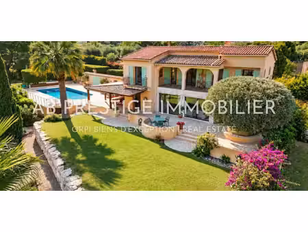 villa avec piscine et terrasse sud - pégomas (06)